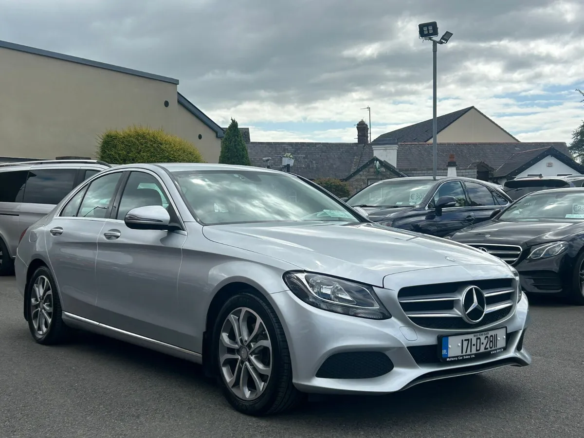 171 Mercedes-Benz C180 Auto *Tiny Kms* - Image 3