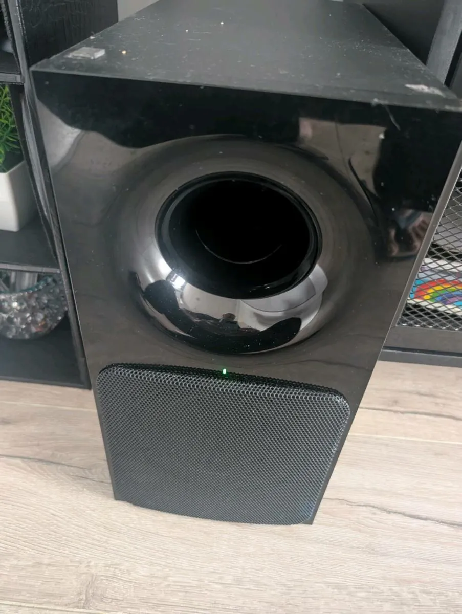 SONY SOUND BAR AND SUBWOOFER 300 WATT - Image 1