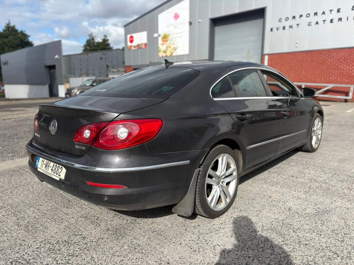 2011 Volkswagen Passat CC - Image 2