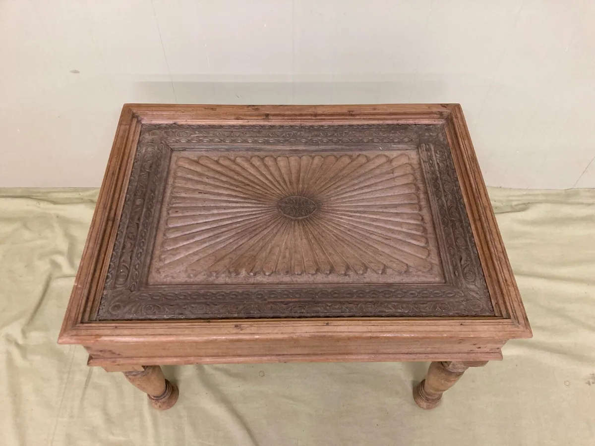 Set Far Eastern Occasional Tables - Image 4