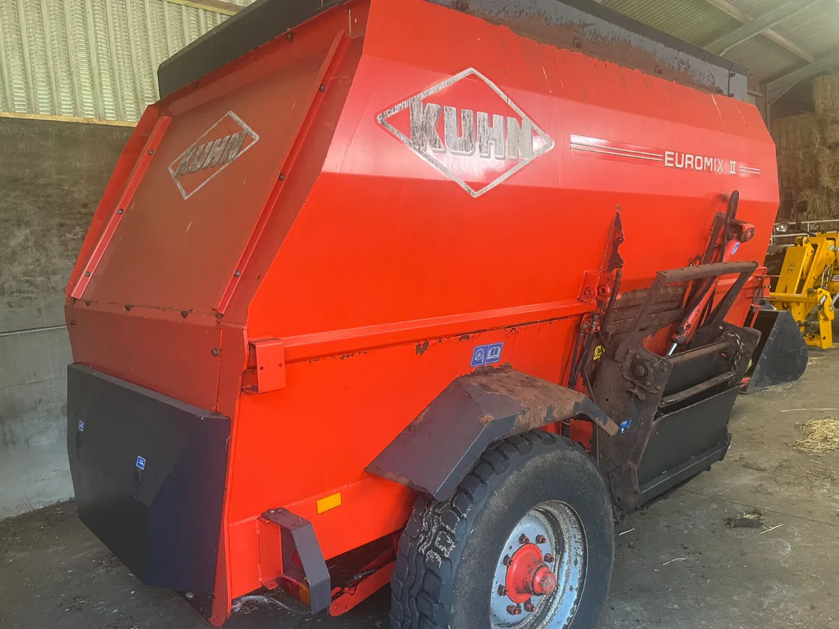 Used Kuhn Euromix II 1060 Diet Feeder - Image 4
