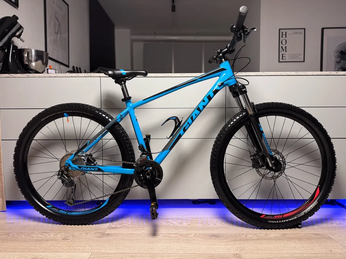 GIANT Talon Hardtail MTB - Image 1