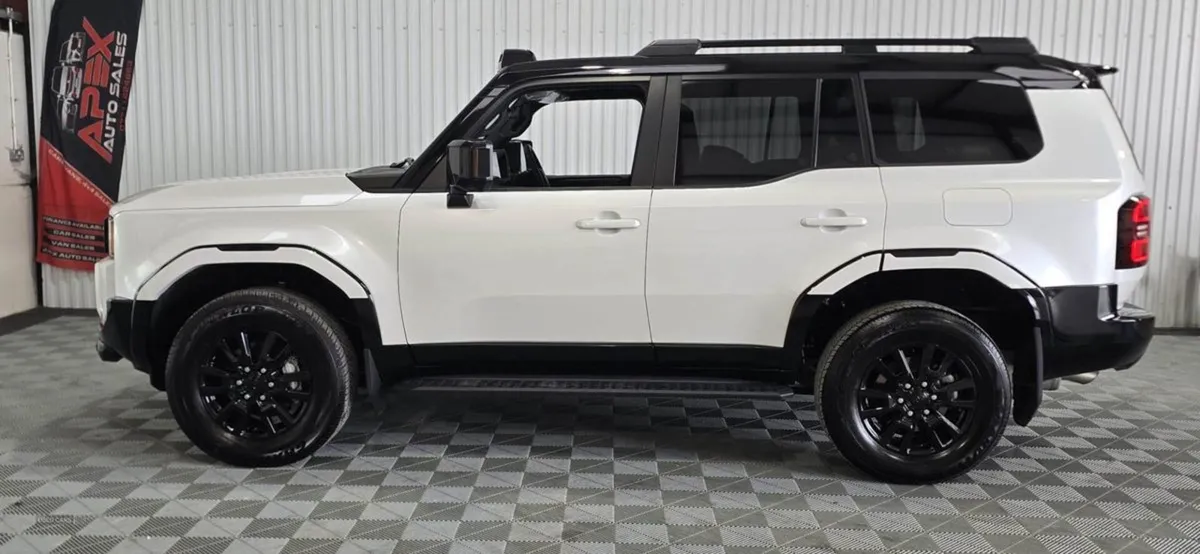 Toyota Landcruiser Brand New VAT Q - Image 3