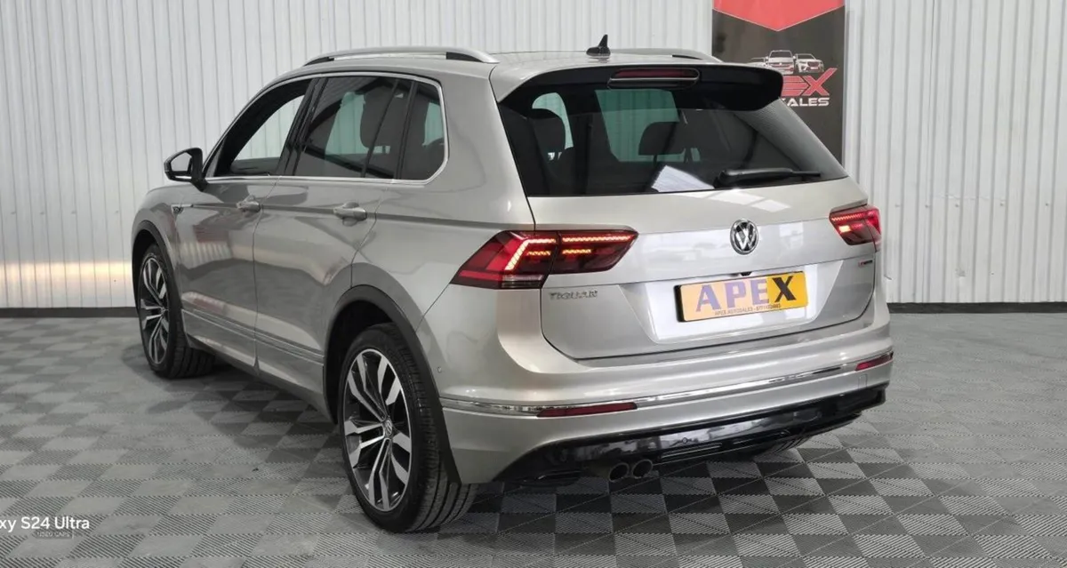 Volkswagen Tiguan Diesel Estate - Image 3