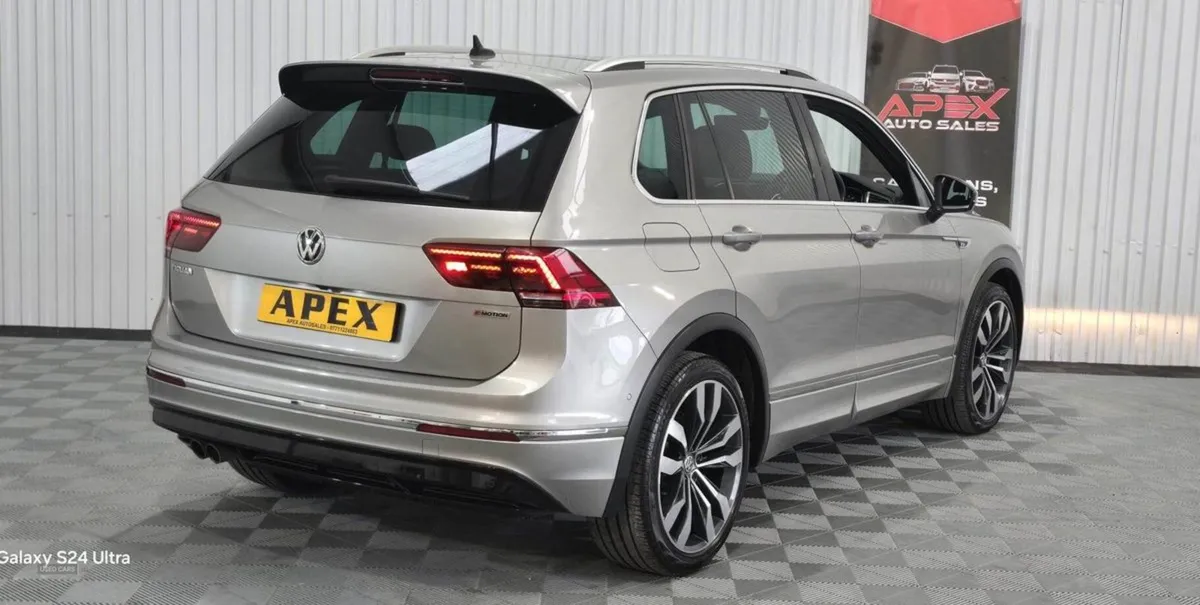 Volkswagen Tiguan Diesel Estate - Image 4