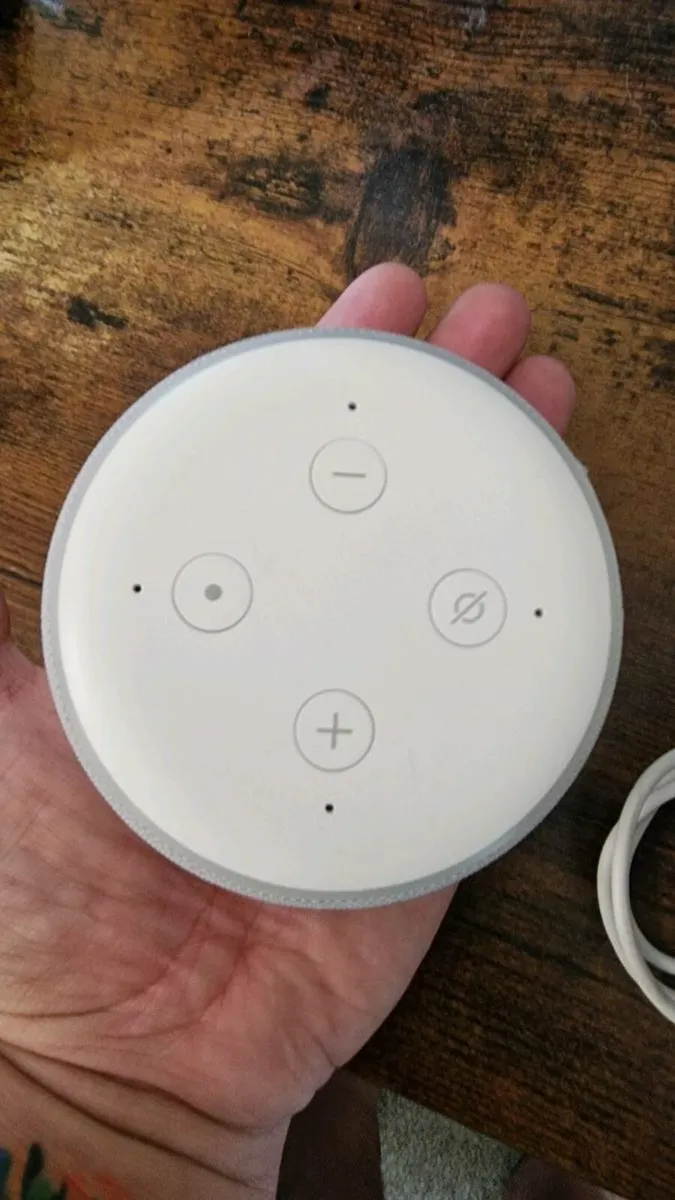Echo dot 3rd generation - Image 2