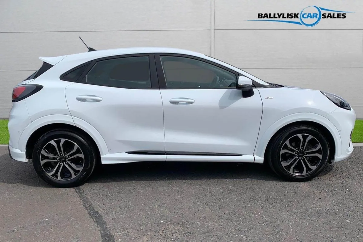 Ford Puma 1.0t 125PS St-line in White With 20k Pa - Image 3