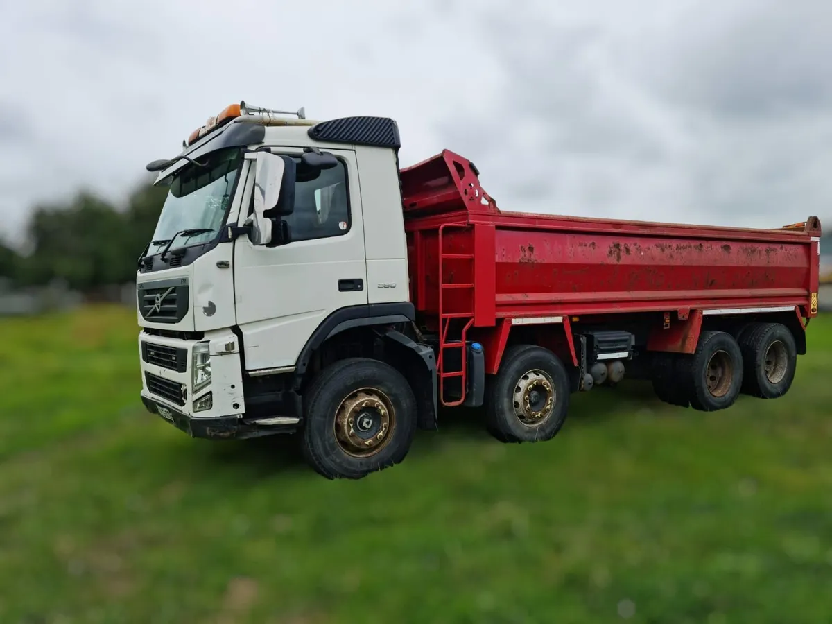 Volvo 2013 380 - Image 1