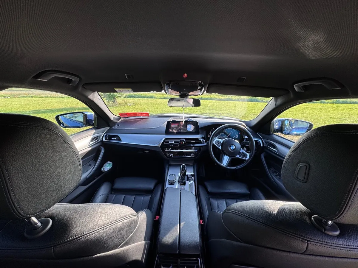 BMW 5-Series 2018 - Image 3