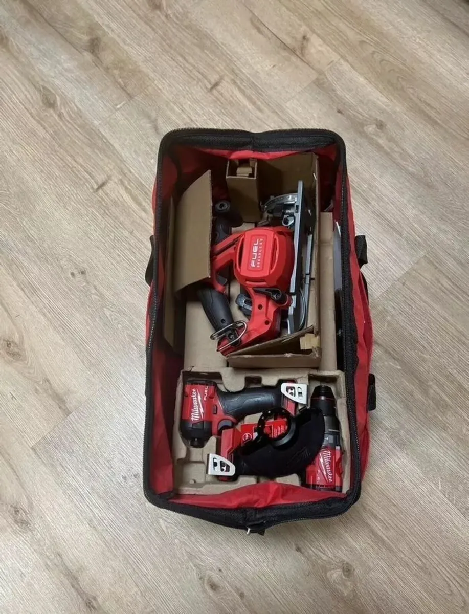 Set of power tools Milwaukee new - Image 2