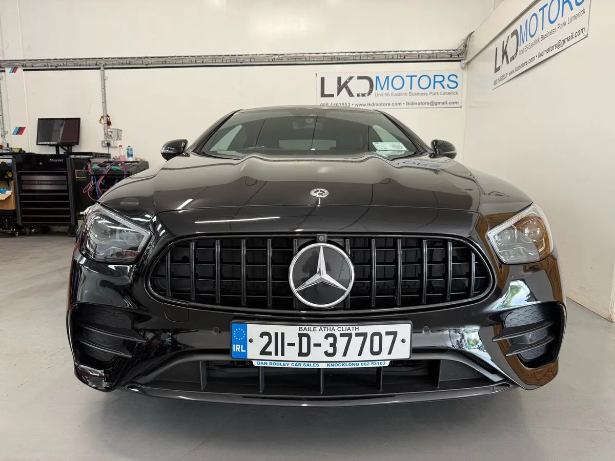 Mercedes-Benz E 220 AMG Coupe line premium - Image 1