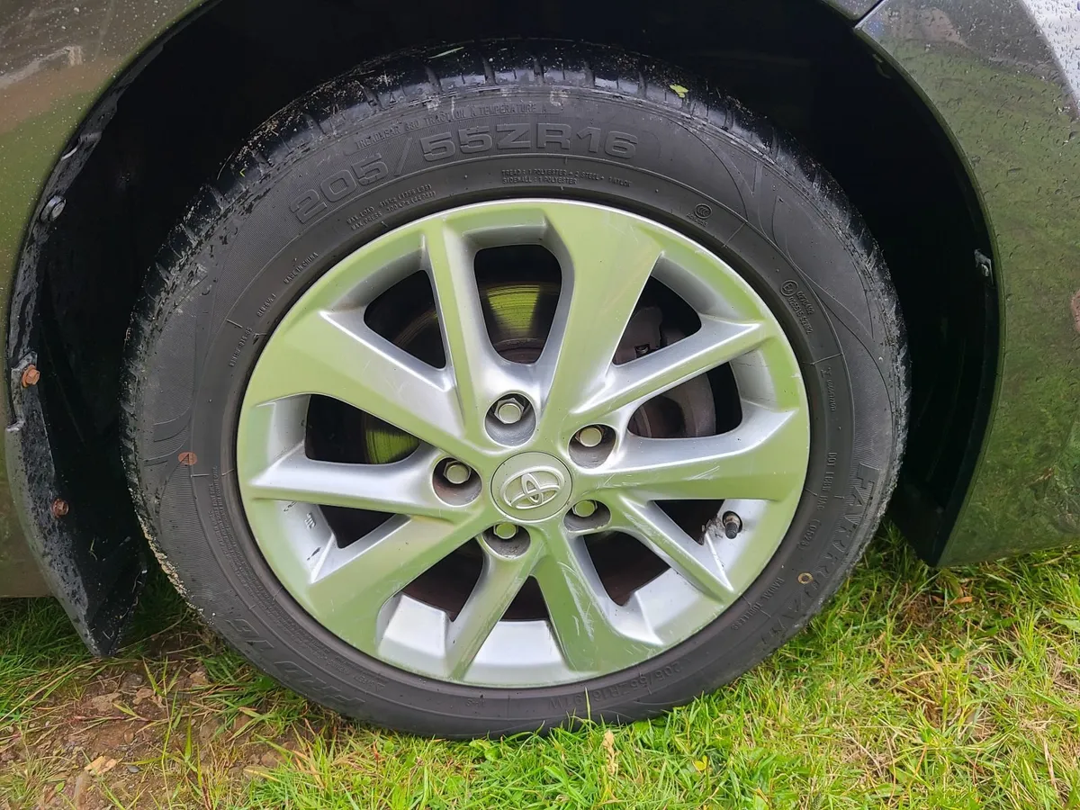 2016 Toyota Corolla Terra 1.4 Diesel – Immaculate - Image 4