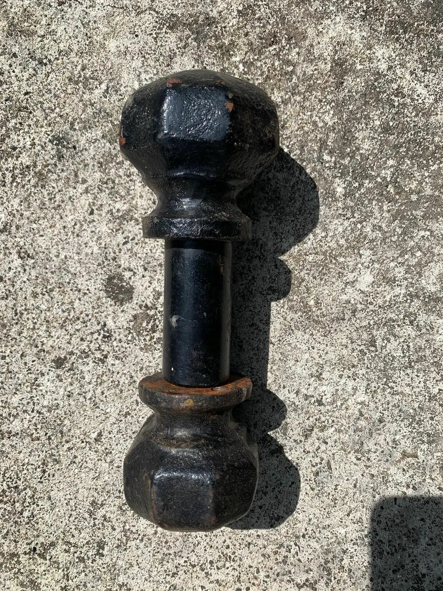 Cast Iron Driveway Gates Stopper - Image 2