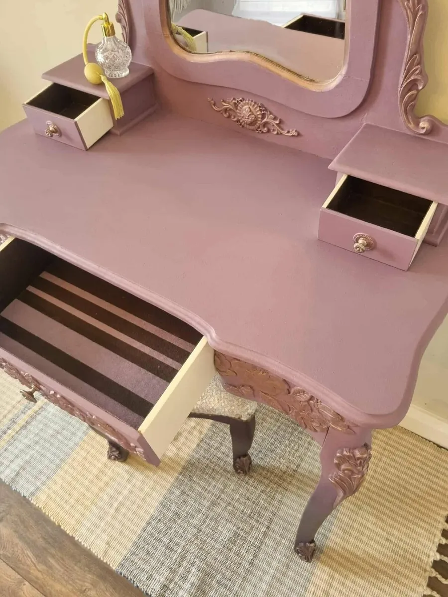 Dressing table with stool - Image 3