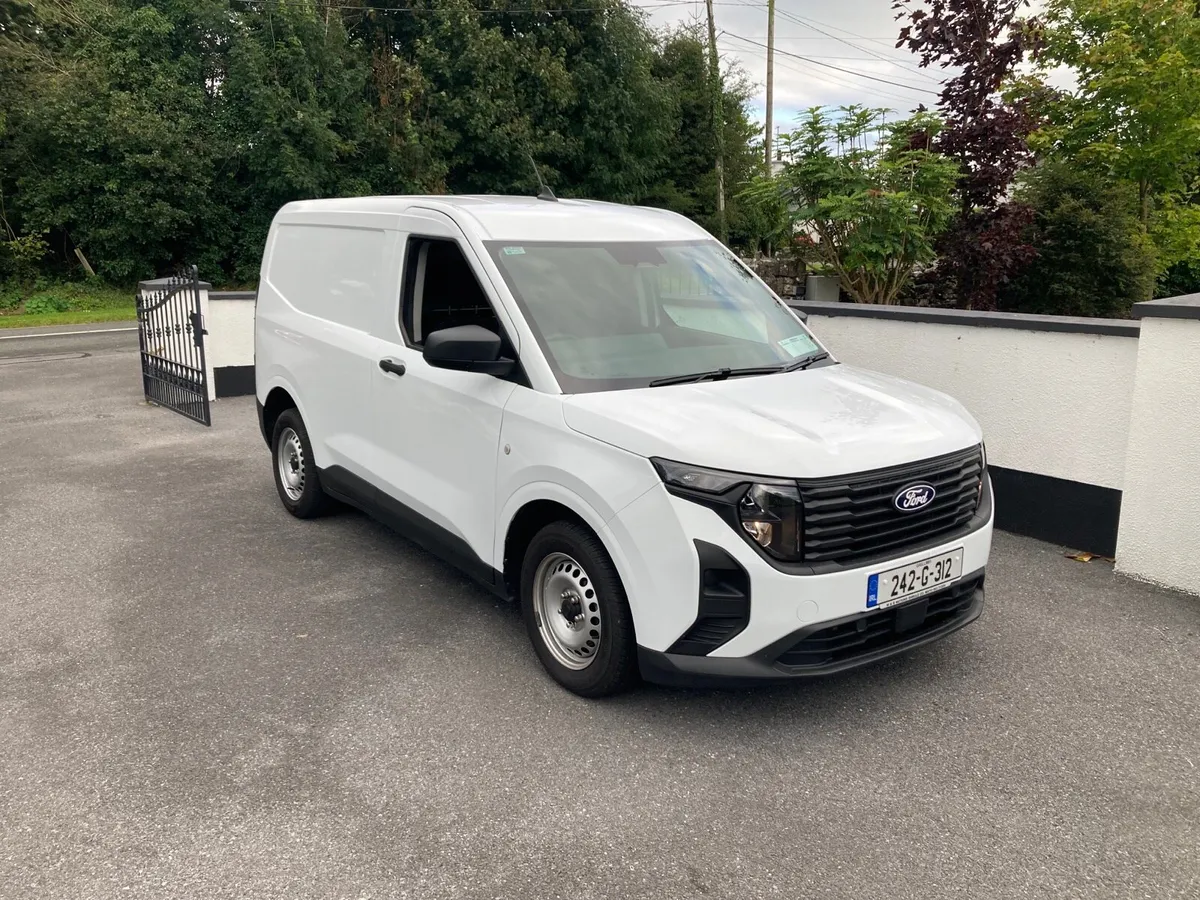 Ford Transit Courier Leader 1.5TDCI - Image 1