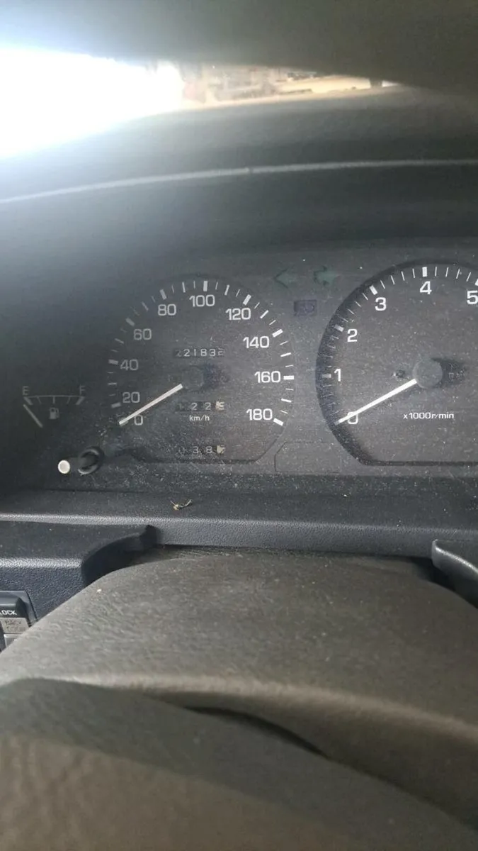 Toyota carina surf - Image 4