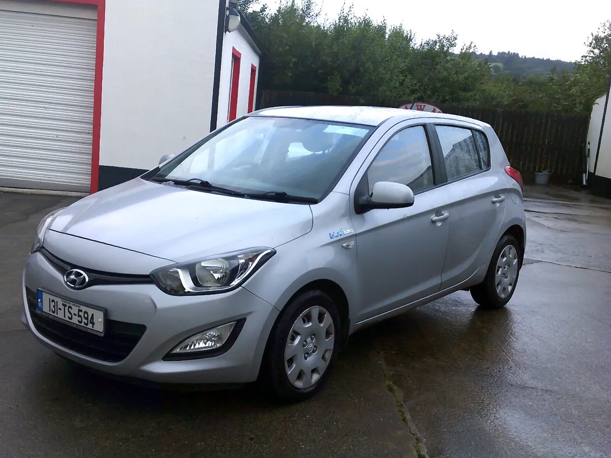 Hyundai i20 2013--LOW INSURANCE - Image 3