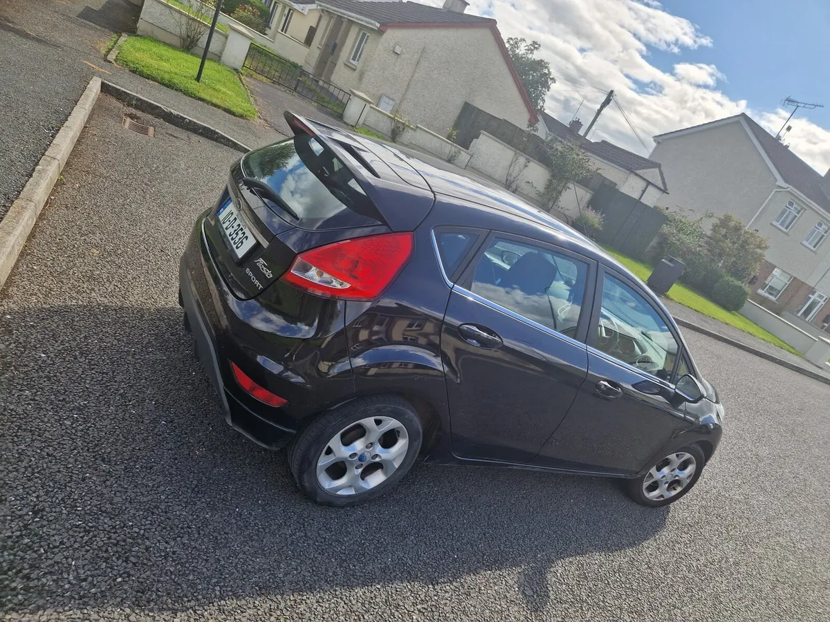 ford fiesta titanium - Image 4