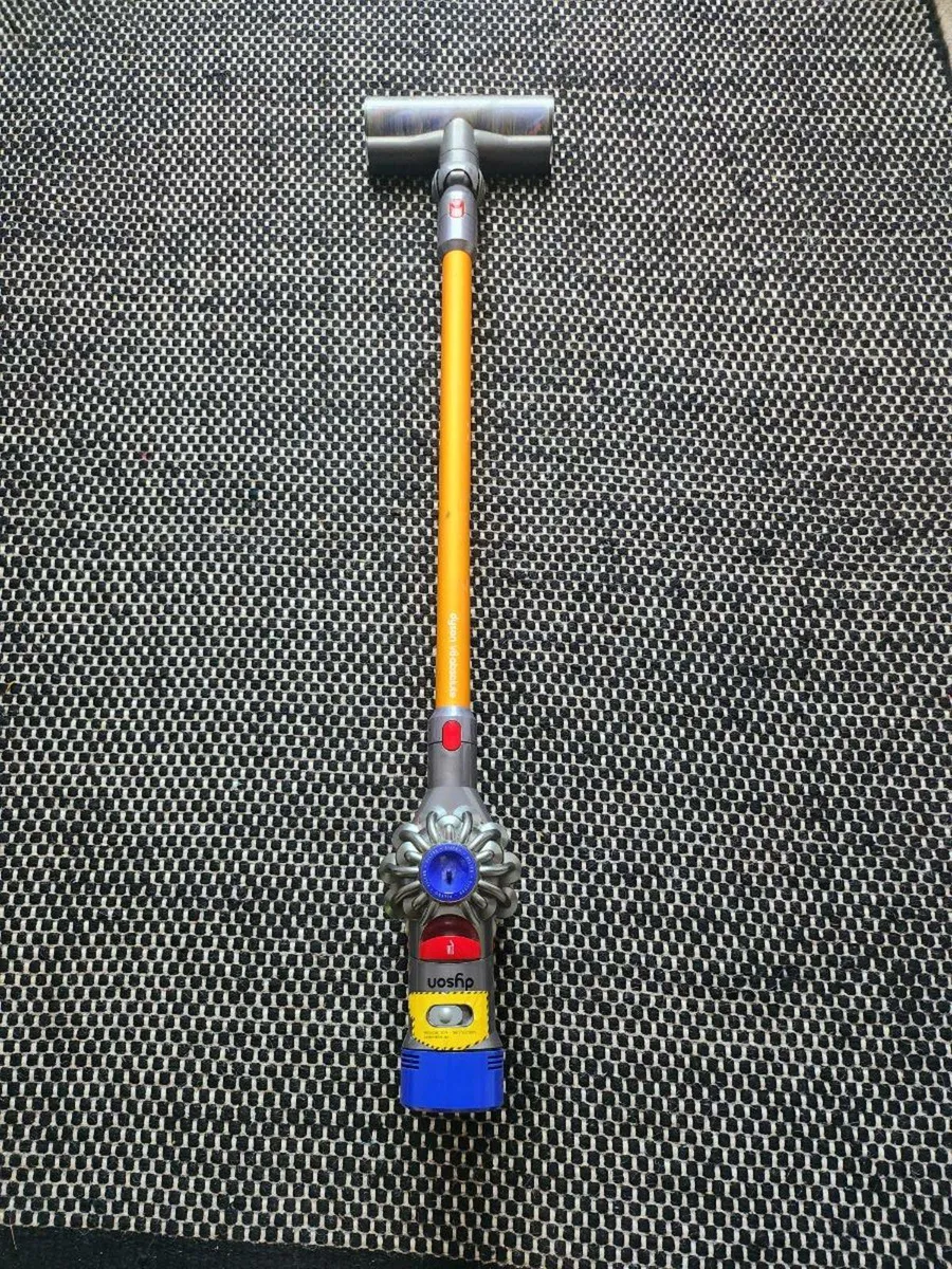 Dyson V8 Absolute Cordless Vacuum - Image 1
