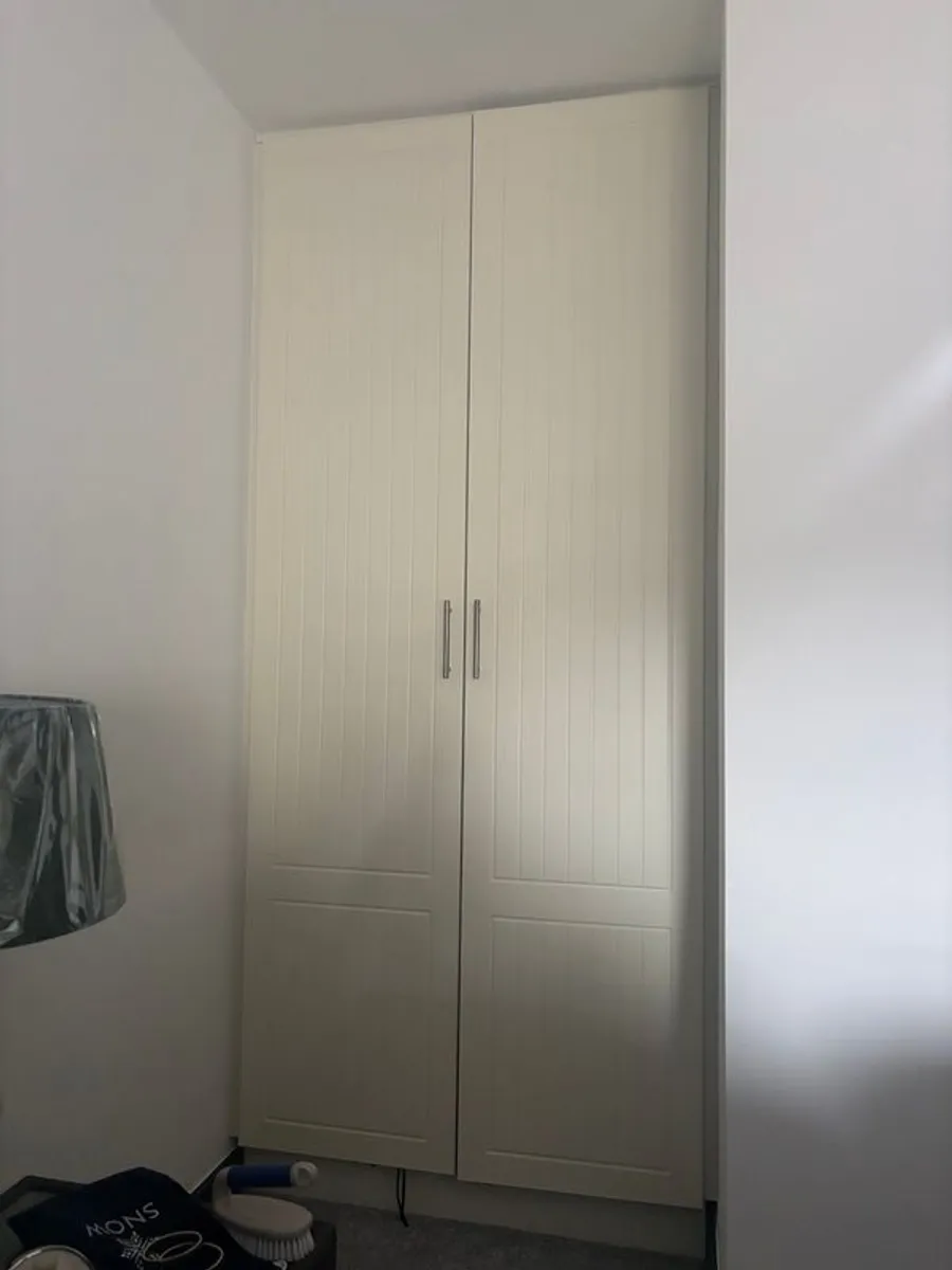 Wardrobe Doors - Image 3