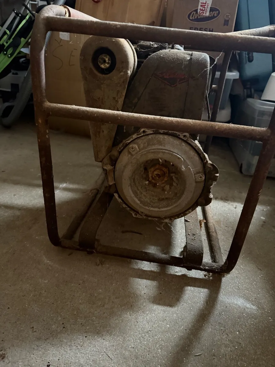 Petter water pump - Image 3