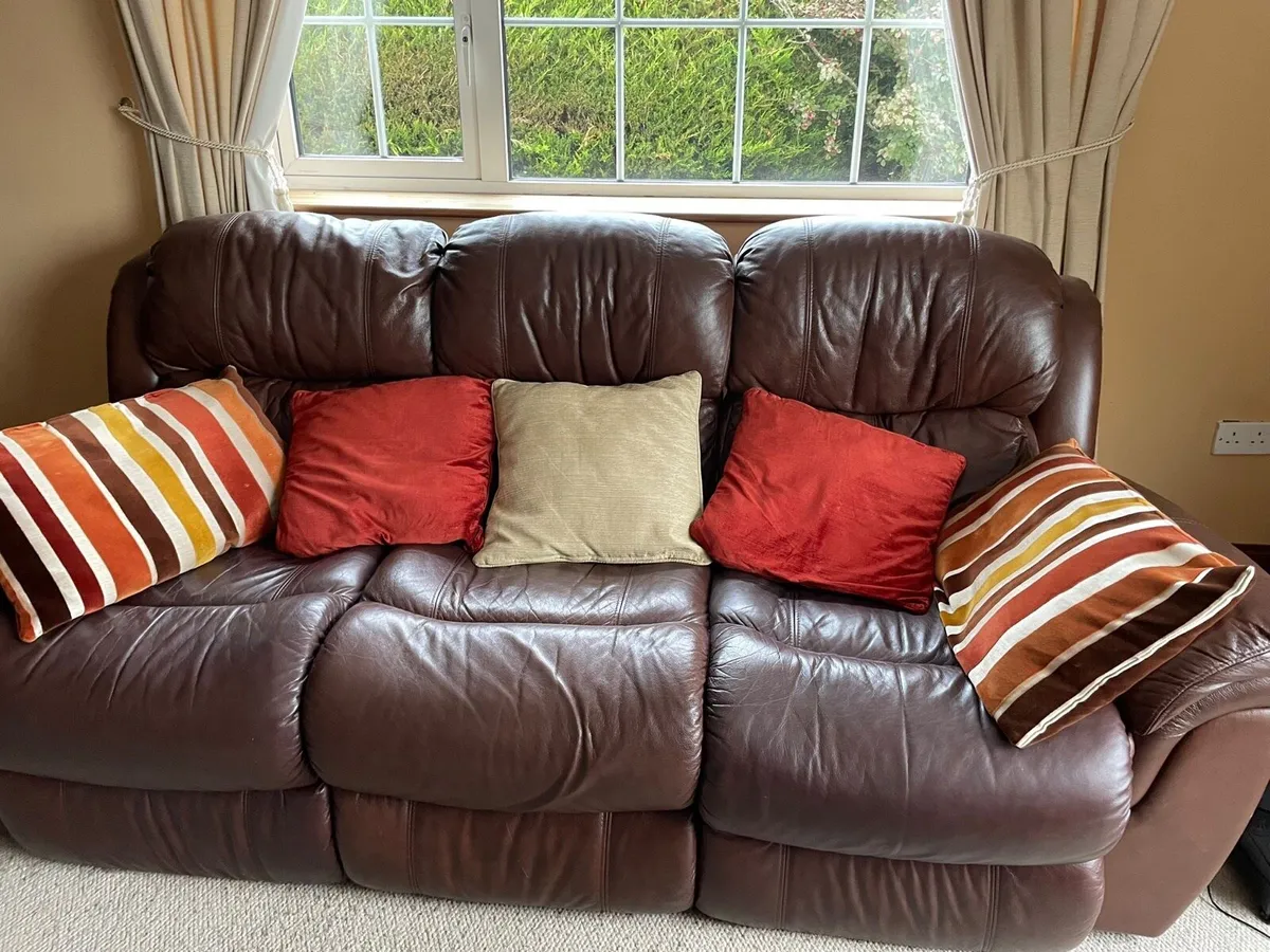 Suite of Furniture - Image 2