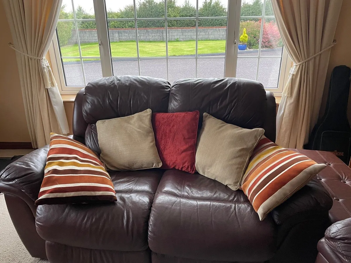 Suite of Furniture - Image 4