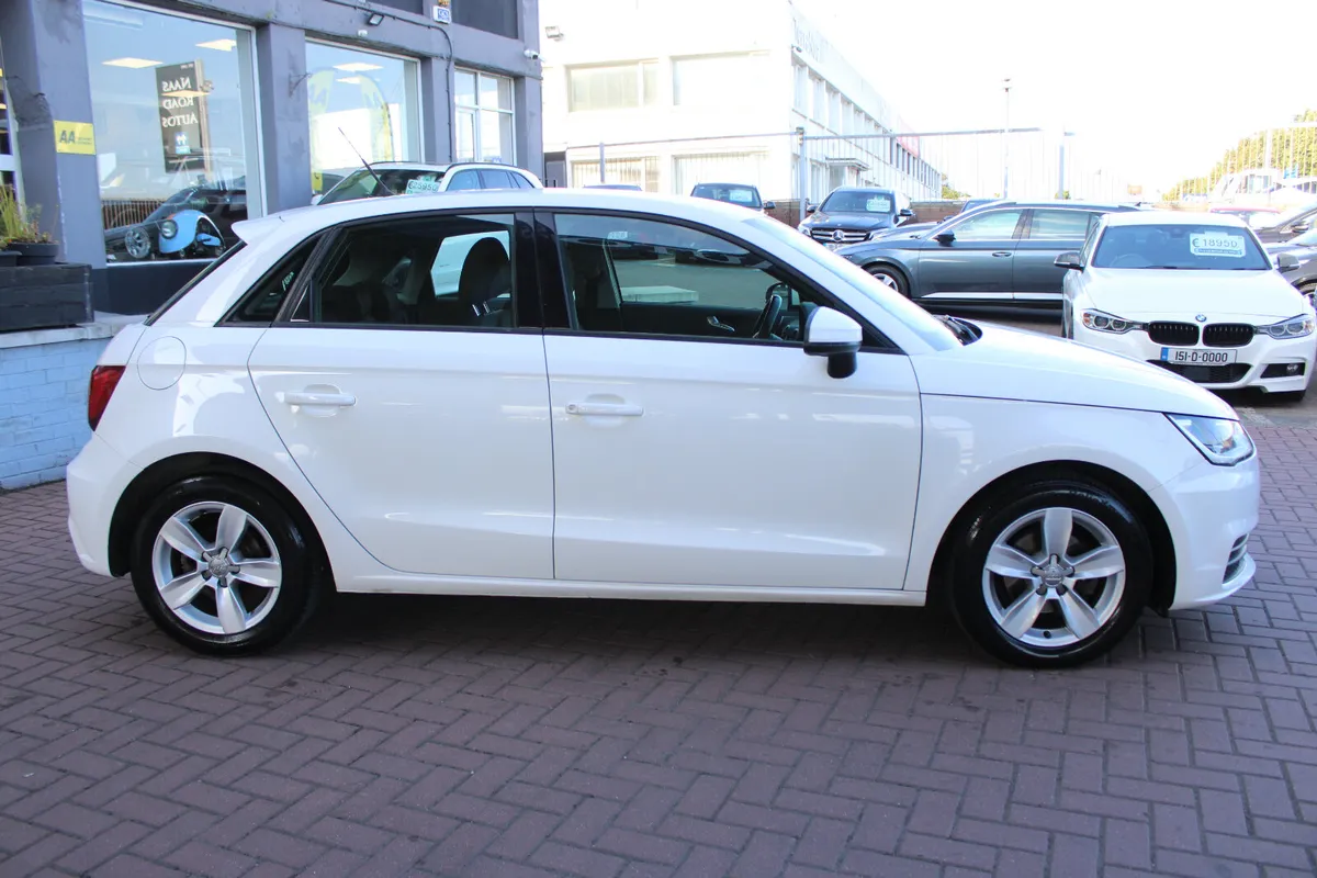 Audi A1 1.0 TFSI SPORTBACK 100BHP 5DR HATCHBACK // - Image 3