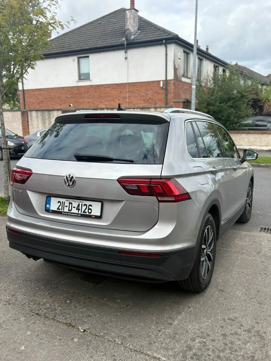 Volkswagen Tiguan 2021 - Image 3