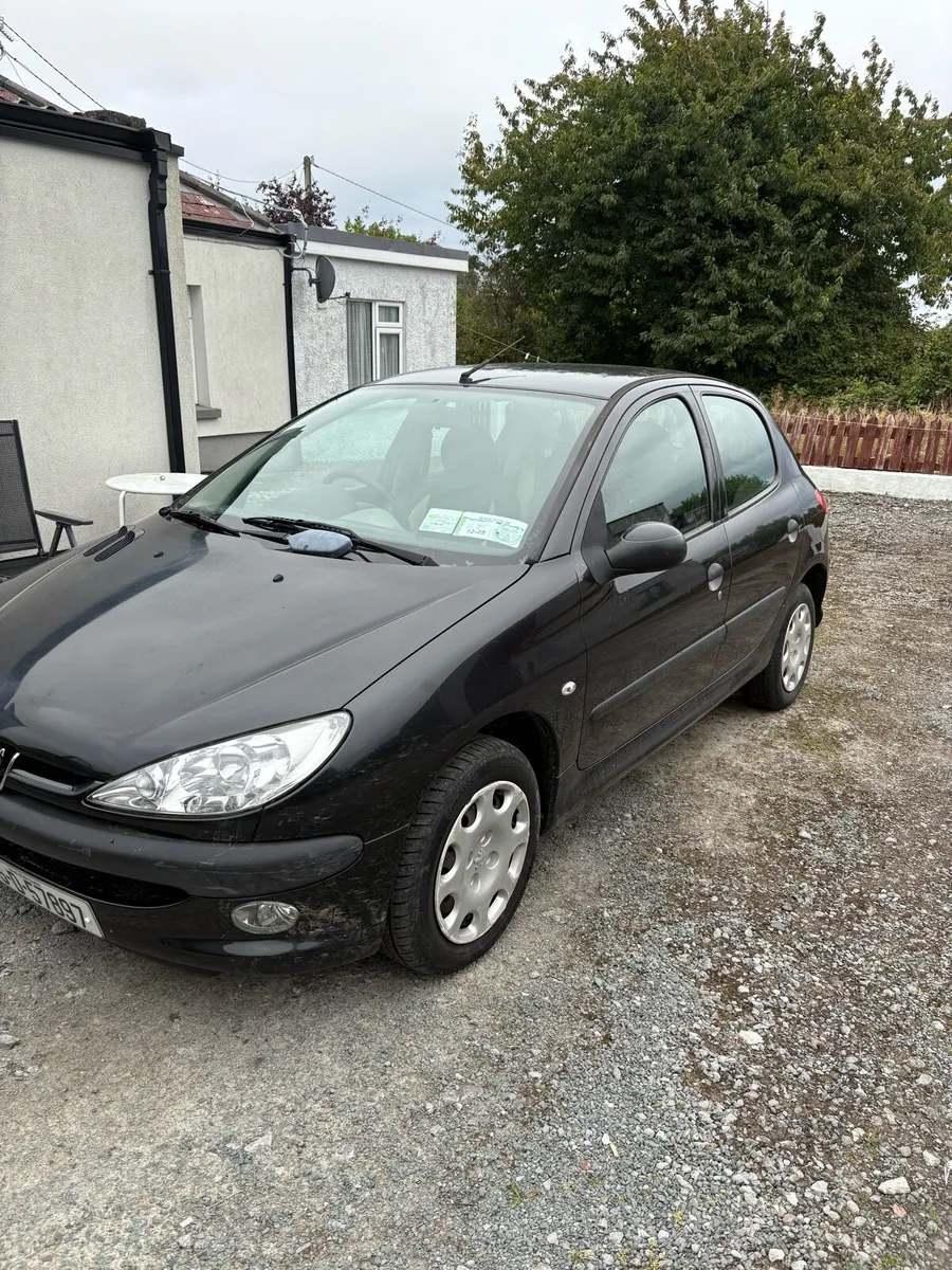 Car - Image 4