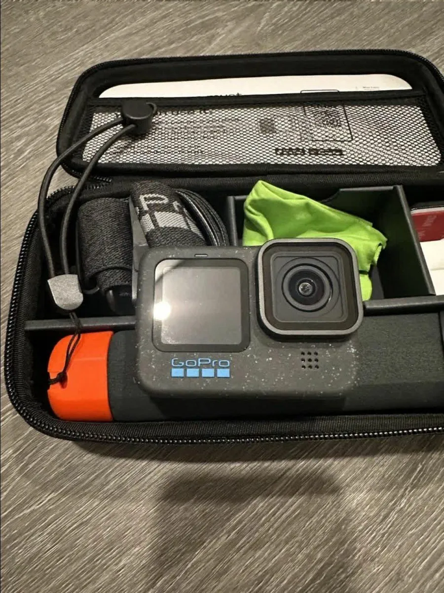 GoPro Hero12 Black + Assesories Bundle - Image 2