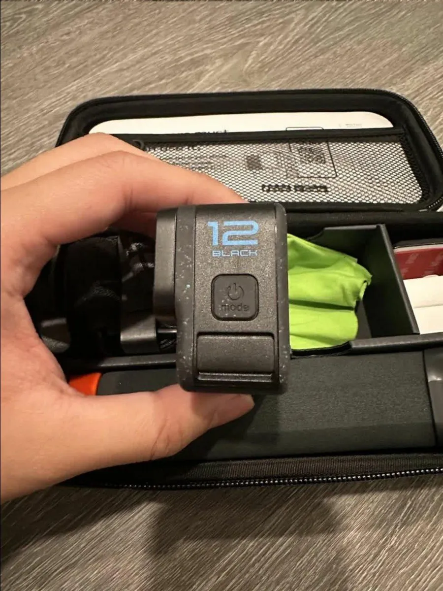 GoPro Hero12 Black + Assesories Bundle - Image 4