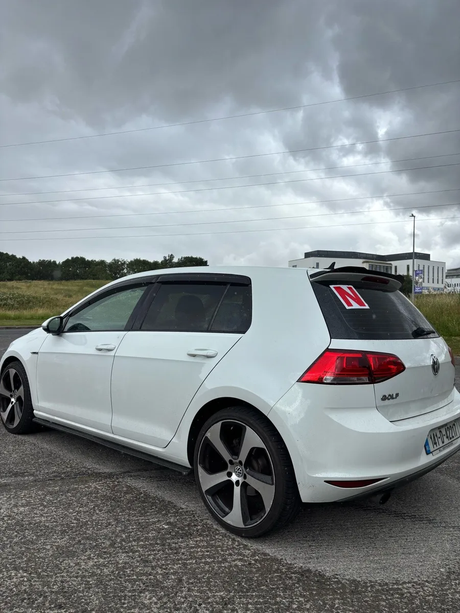 VW Golf R-Line, 141, TSI, NCT 2026, Auto - Image 2