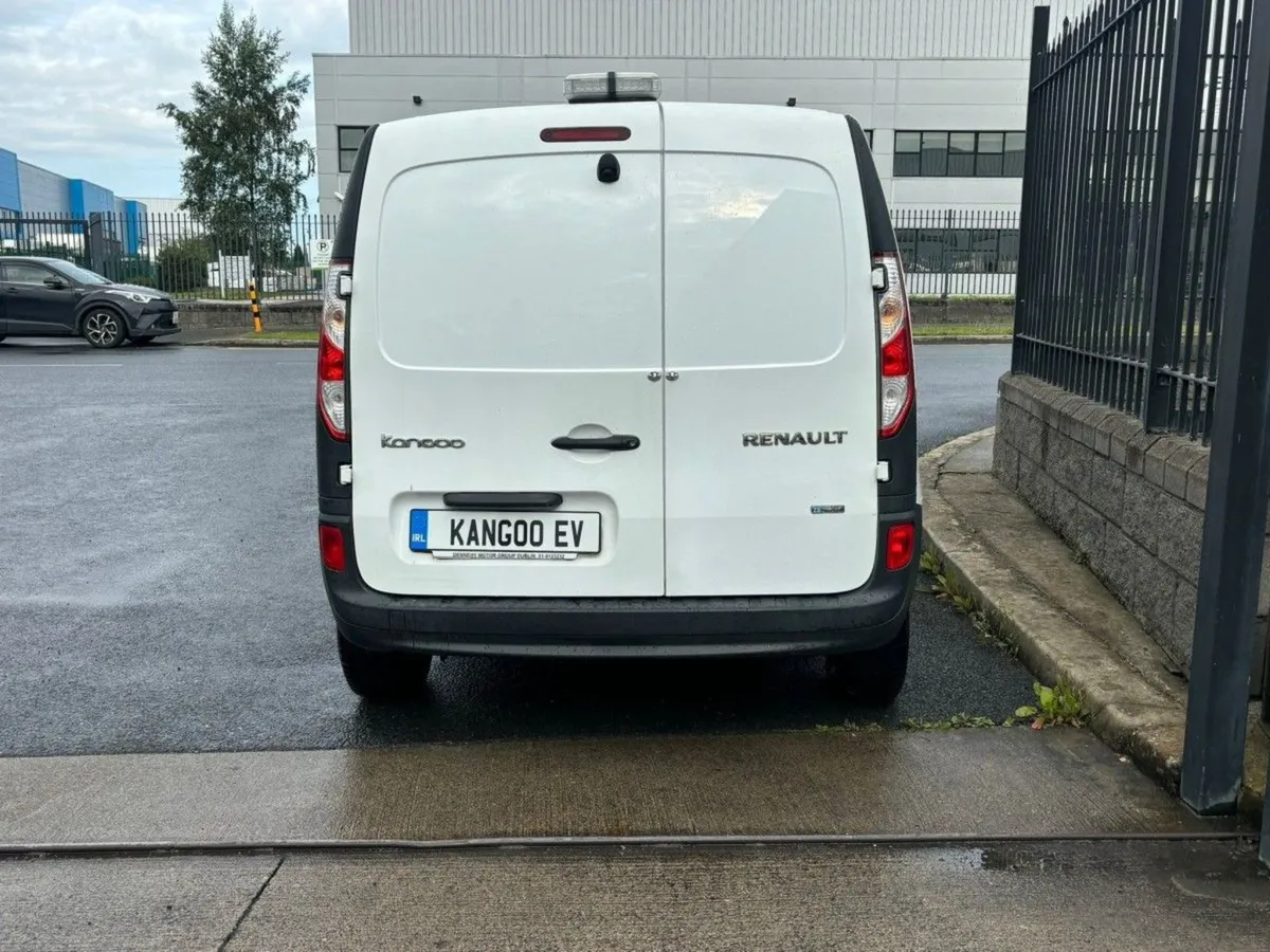 Renault Kangoo Fully Electric - Heavily Discounted - Image 4