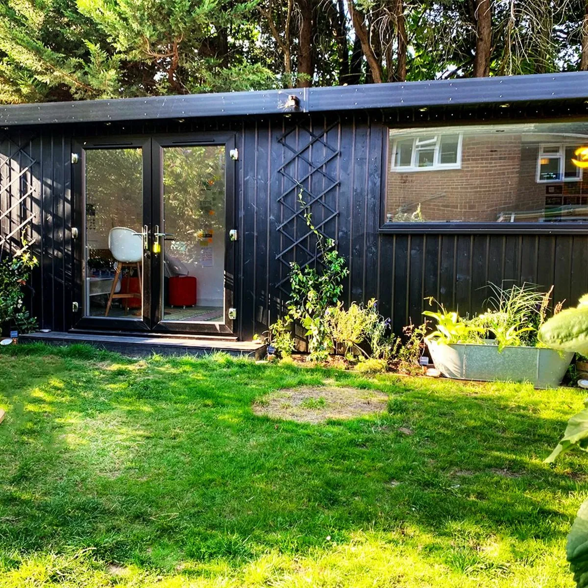 Black garden rooms - Image 3