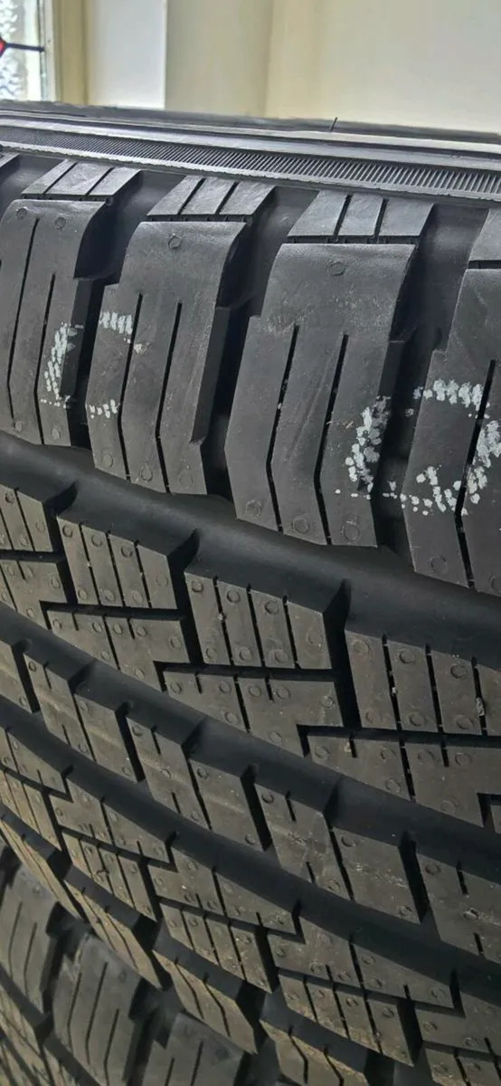 Pirelli Scorpion STR 245/50/R20 - Image 2