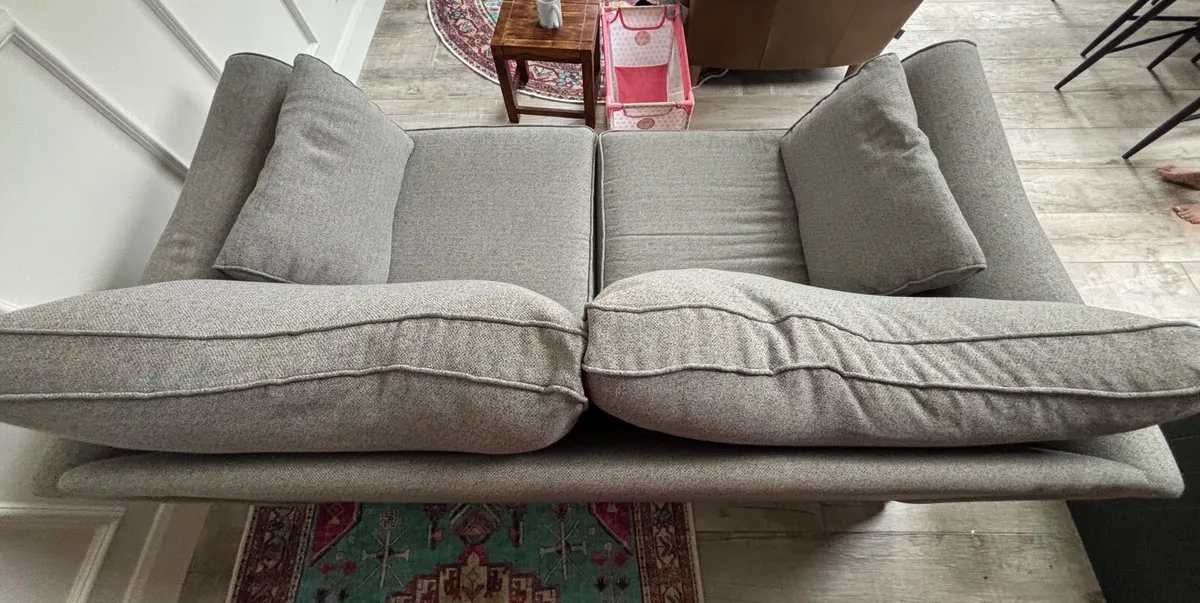 Couch - Image 2