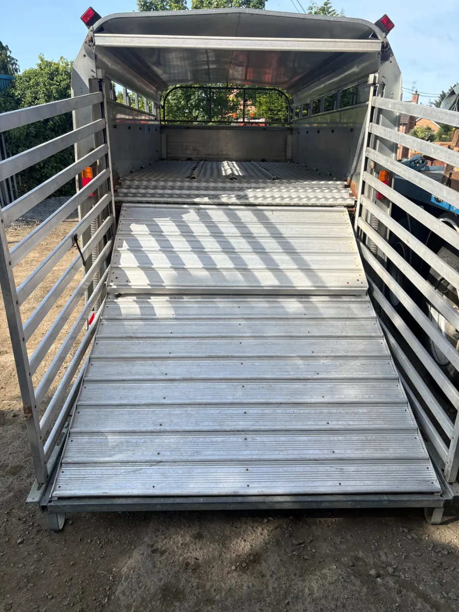Ifor Williams 12ft cattle trailer - Image 3