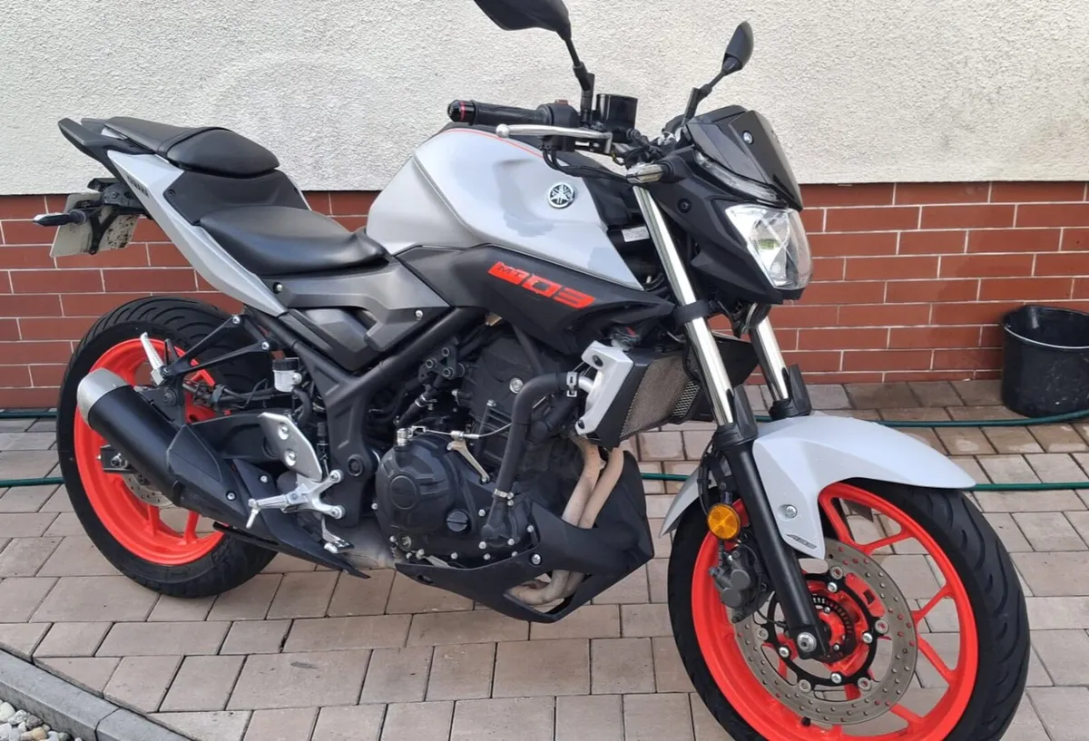 YAMAHA MT03 - Image 3