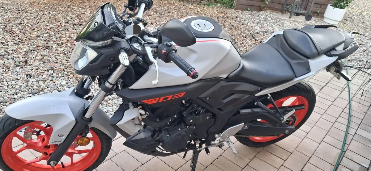 YAMAHA MT03 - Image 4