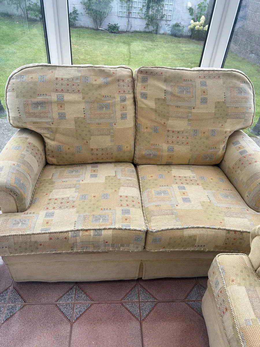 Free Couch - Image 2