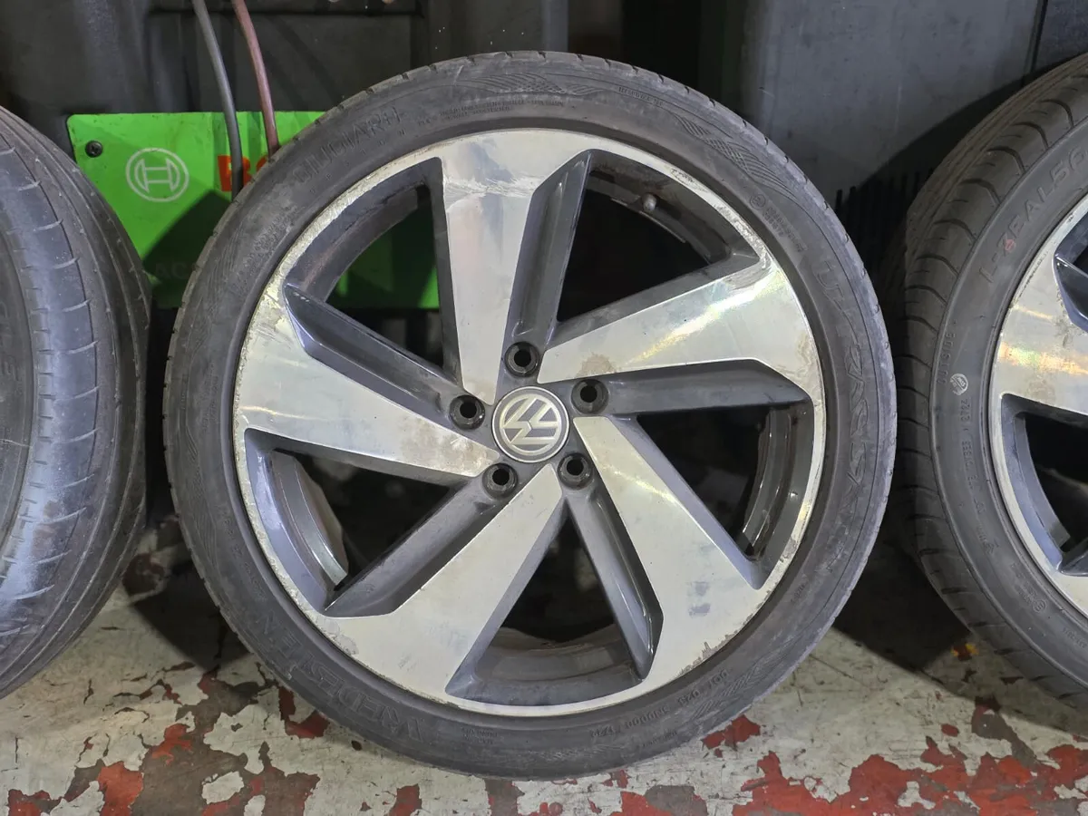 Genuine Vokswagen Golf GTI Alloys 18" 5X112 - Image 1