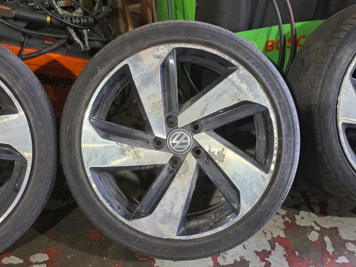 Genuine Vokswagen Golf GTI Alloys 18" 5X112 - Image 3