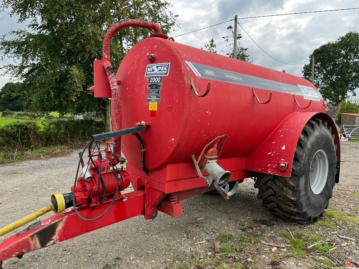 Hi spec 2000 gallon tanker - Image 1