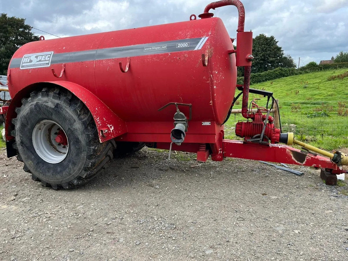 Hi spec 2000 gallon tanker - Image 3
