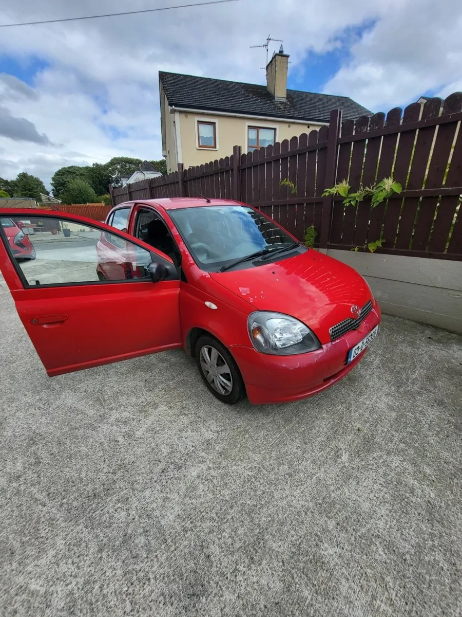 Toyota Yaris 2003 - Image 3