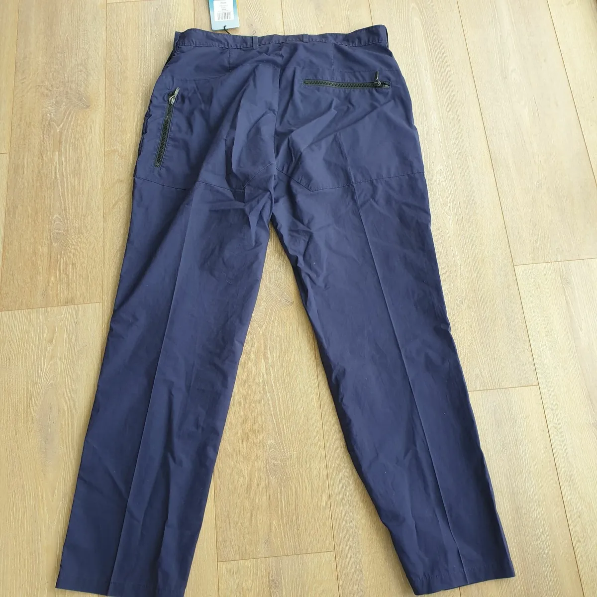 New Rohan lightweight trousers W38 - Image 2