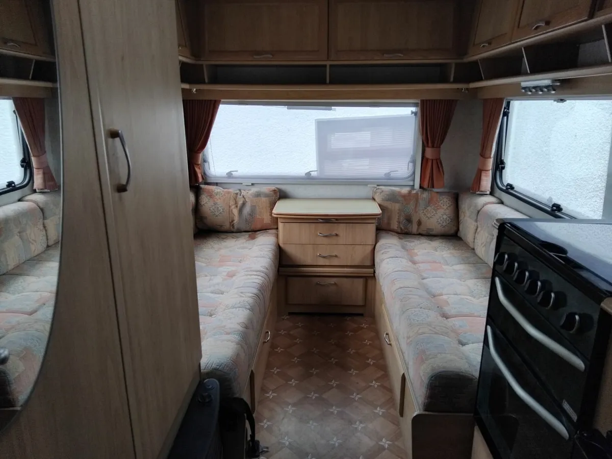 Motorhome - Image 4