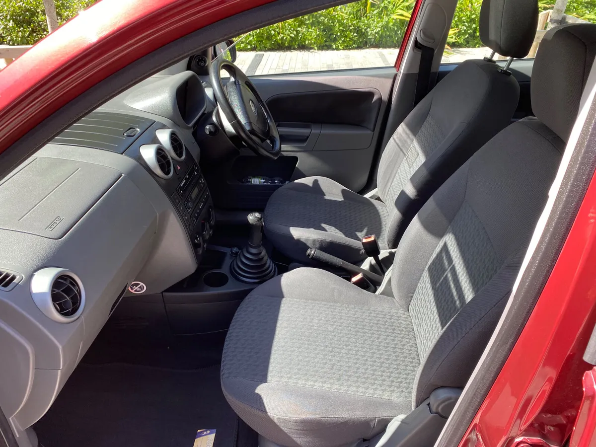 Ford Fusion - 0868212190 - Image 2