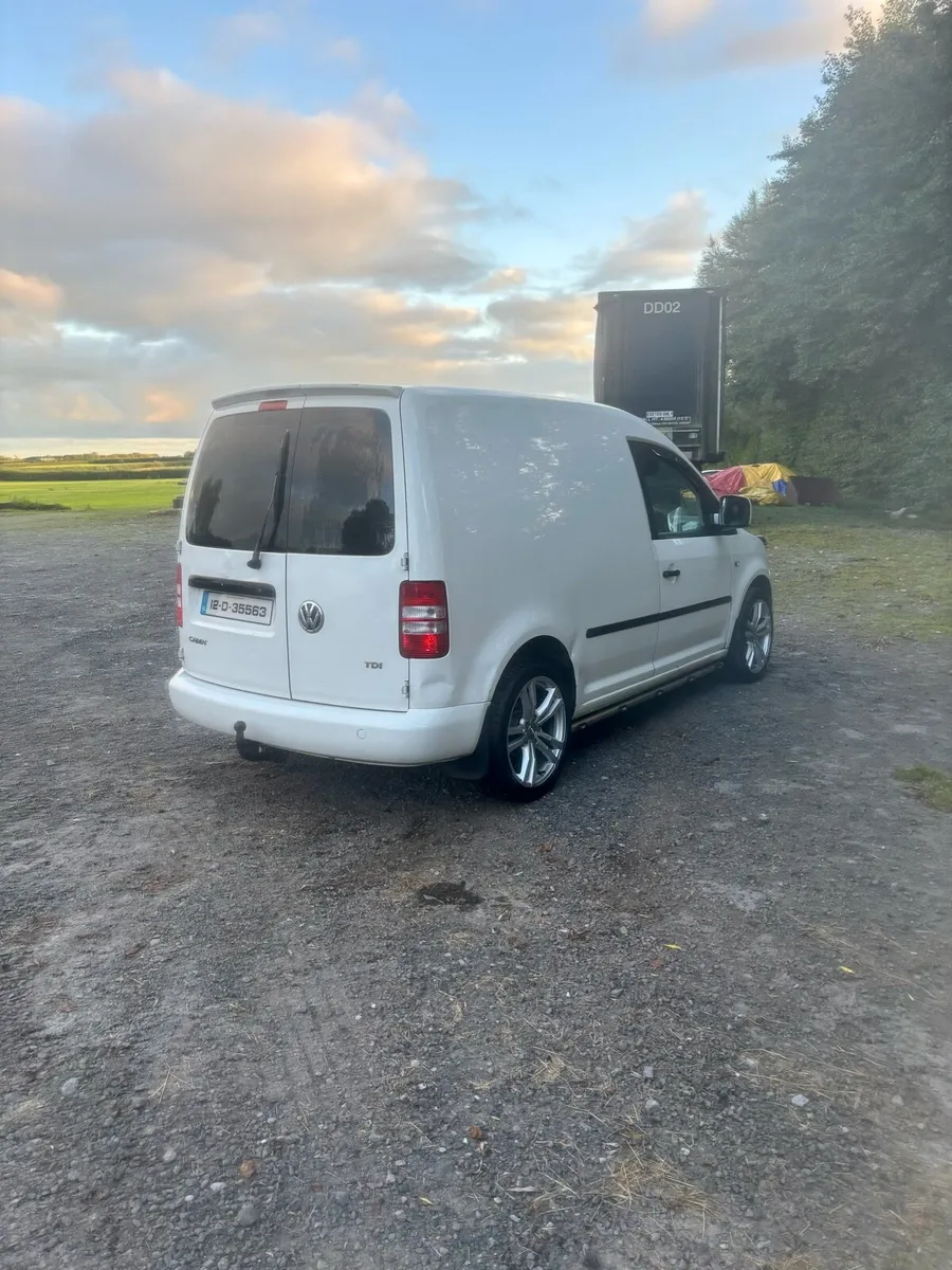 Volkswagen caddy 1.6 - Image 4